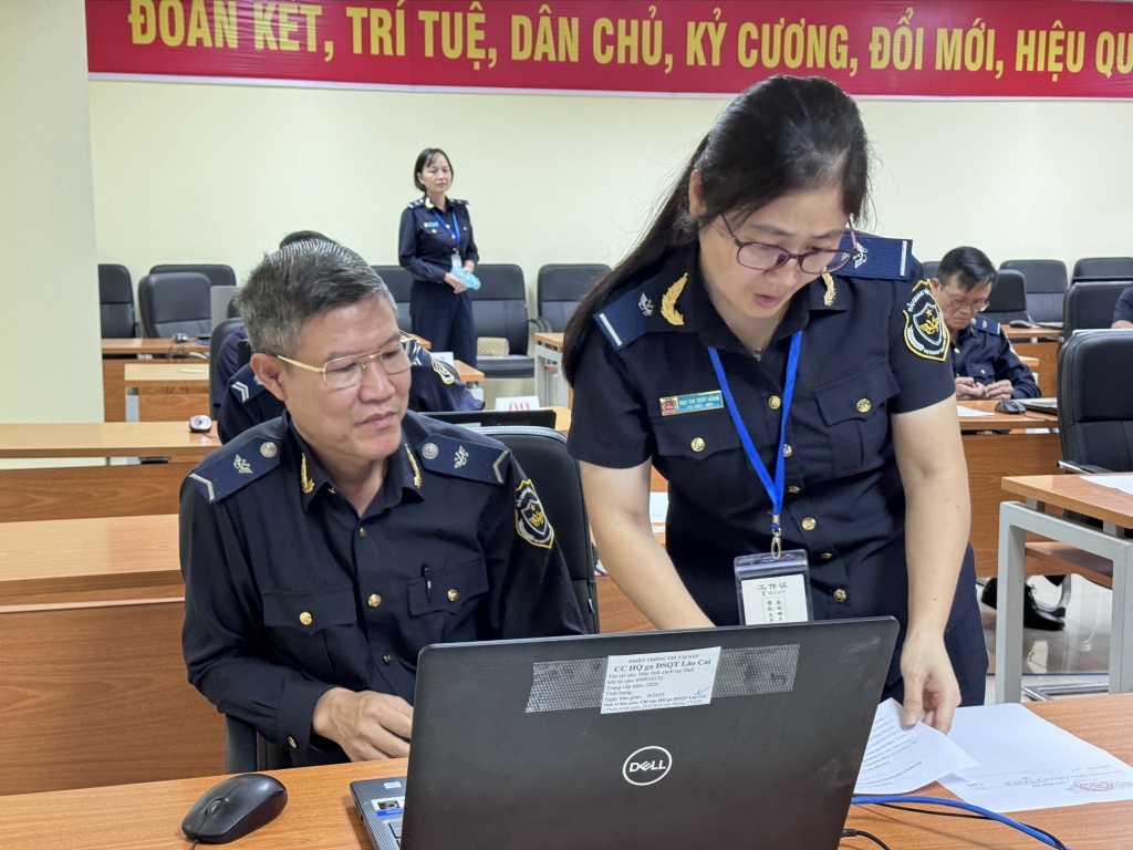 83 công chức Cục Hải quan Lào Cai tham gia đánh giá năng lực